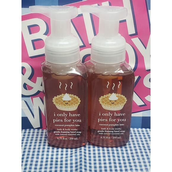 BBW I ONLY HAVE PIES FOR YOU Coconut Pumpkin Latte Gentle Foaming Hand Soap Set - Picture 1 of 2